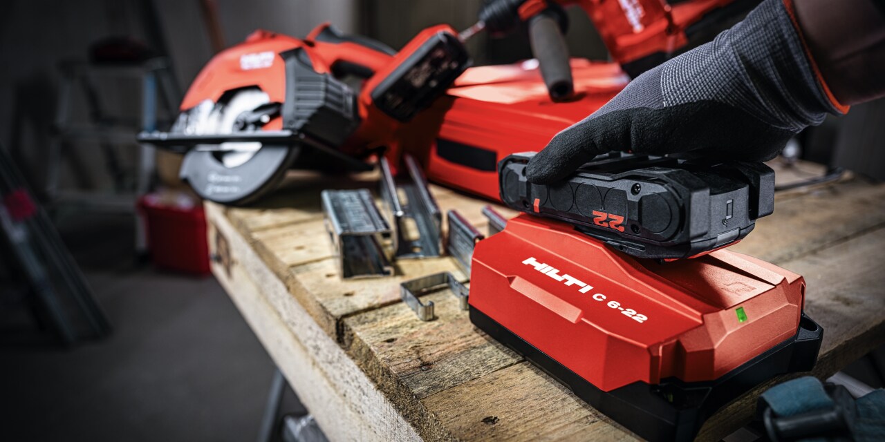 Hilti Nuron akumulators.