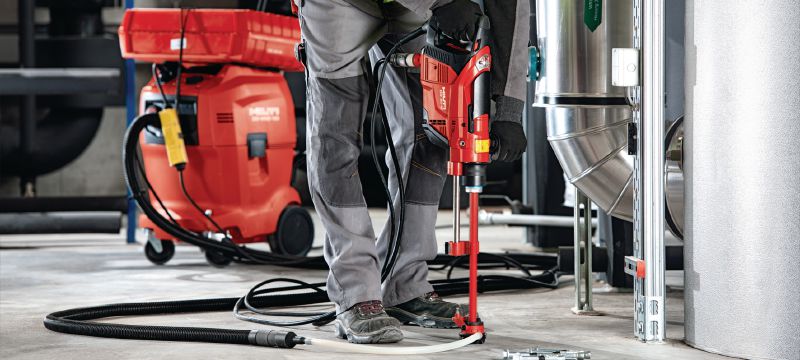 SPX-T kroņurbis abrazīviem materiāliem Izcils kroņurbis urbšanai īpaši abrazivā betonā — izmantošanai ar instrumentu DD EC-1 un DD 30-W (tostarp ar ātri atbrīvojamo savienojuma galu Hilti C+) Pielietojumi 1