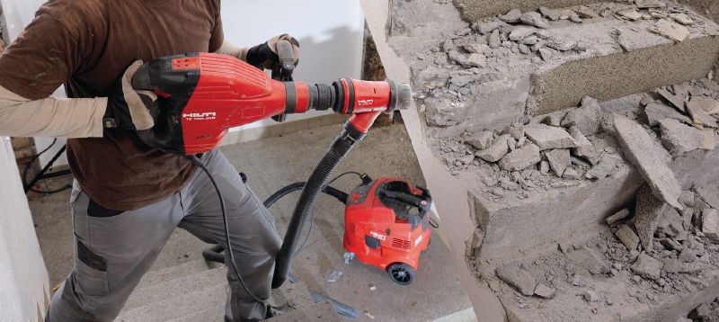 TE 700-AVR SDS-max demontāžas āmurs Jaudīgs atskaldāmais āmurs demontāžai SDS Max (TE-Y) ar aktīvās vibrācijas kontroles sistēmu (Active Vibration Reduction — AVR). Piemērots lielas slodzes kalšanas darbiem betonā un mūrī Pielietojumi 1
