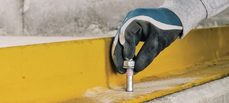 HST2-F V3 ķīļenkurs Augstas veiktspējas ķīļenkurs (M8–M16) statiskai un seismiskai slodzei lietošanai saplaisājušā betonā (karsti cinkots) Pielietojumi 1