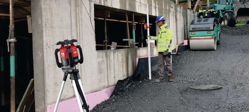 PR 2-HS A12 rotācijas lāzera nivelieris darbam ārā Izturīgs rotācijas lāzers ar 360° aizsardzību pret triecieniem un ātri uzlādējamu litija jonu akumulatoru horizontāliem un manuāliem līdzināšanas darbiem Pielietojumi 1