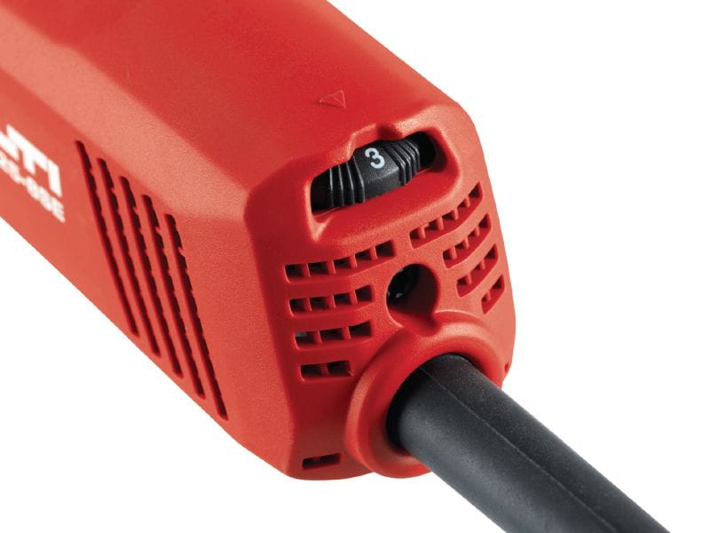 Leņķa slīpmašīna AG 125-SE 800 W leņķa slīpmašīna griešanas un slīpēšanas (nobeiguma apdares) darbiem, izmantojot diskus ar diametru līdz 125 mm