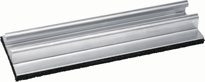 Slodzes sadalīšanas plāksne MT-B-LDP S Neliela izmēra slodzes sadalīšanas plāksne ventilācijas vadu, cauruļvadu un vadu reņu uzstādīšanai uz plakaniem jumtiem