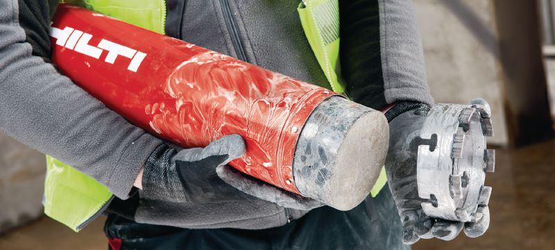 SPX-H X sērijas maināmais modulis abrazīvam materiālam Izcils X sērijas maināmais modulis, kas paredzēts kroņurbšanai īpaši abrazīvā betonā, izmantojot lielas jaudas elektroinstrumentus (>2,5 kW) Pielietojumi 1