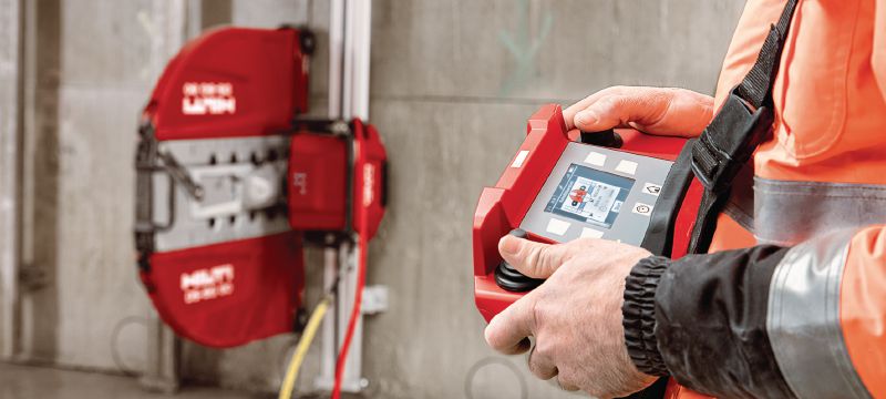 SPX MCS Equidist sienas zāģa asmens (60H: saderīgs ar Hilti un Husqvarna®) Izcils sienas zāģa asmens (15 kW), kas nodrošina ātru darbu un ilgu instrumenta darbmūžu, zāģējot dzelzsbetonu (60 H tapnis) Pielietojumi 1