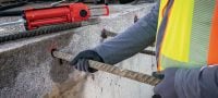 HIT-HY 200-A ķīmiskais enkurs Izcilas veiktspējas injicējama enkurmasa – ķīmiskais enkurs ar īsu nogatavināšanas laiku. Apstiprināts izmantošanai strukturālās balstplātnes un savienojuma ar ielīmējamu stiegru enkurošanai pie betona Pielietojumi 4