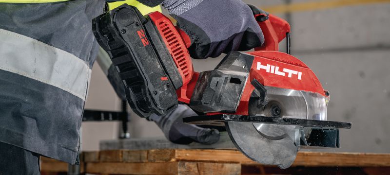 Akumulatora ripzāģis SC 4MR-22 Viegls un kompakts akumulatora ripzāģis griešanai virs galvas līdz pat 51 mm│2” dziļumā (Nuron akumulatora platforma) Pielietojumi 1