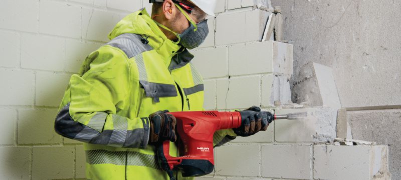 TE 500 SDS-Max atskaldāmais āmurs Izturīgs atskaldāmais āmurs demontāžai SDS Max (TE-Y) mazas slodzes kalšanas darbiem betonā un mūrī Pielietojumi 1