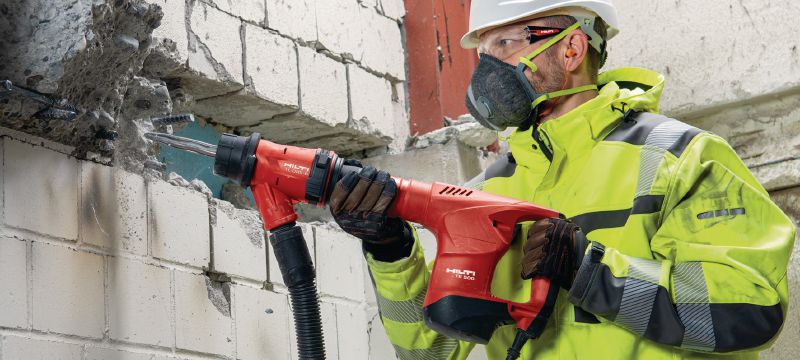TE 500 SDS-Max atskaldāmais āmurs Izturīgs atskaldāmais āmurs demontāžai SDS Max (TE-Y) mazas slodzes kalšanas darbiem betonā un mūrī Pielietojumi 1
