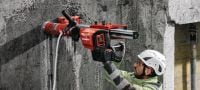 DD 150-U-22 bezvadu kroņurbis Akumulatora dimanta kroņuršanas iekārta rokas urbšanai vai urbšanai no iekārtas; urbšanas diametrs 52–162 mm (2–6-3/8) betonā vai līdz 252 mm (10) mūrī (Nuron akumulators) Pielietojumi 2