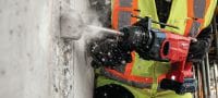 Akumulatora perforators TE 5-22 Jaudīga SDS Plus sērijas trienurbšana ar garu korpusu un lāpstas veida rokturi ir ideāli piemērota urbšanas darbiem, kuru laikā jānoliecas ar galvu lejup (Nuron akumulatoru platforma) Pielietojumi 3