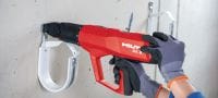 DX 6 pulvera montāžas naglu pistoles komplekts Pilnībā automātiska pulvera montāžas naglu pistole – komplekts sienām un veidņiem Pielietojumi 28