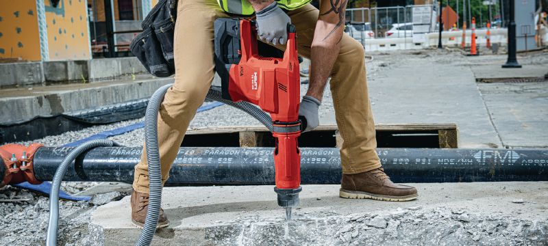 Akumulatora perforators TE 60-22 Akumulatora SDS Max (TE-Y) perforators ar aktīvo vibrācijas samazināšanas sistēmu un aktīvo griezes momenta kontroles sistēmu lielas slodzes betona urbšanas un kalšanas darbiem (Nuron akumulatoru platforma) Pielietojumi 1