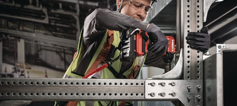MT-C-GLP L A OC L veida plakana savienotāja plāksne L veida plakana profila savienotājs moduļveida balstu montāžai un iesišanai vidēji korozīvā vidē Pielietojumi 1