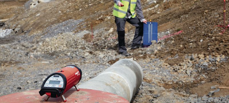 PP 10 cauruļu lāzers Pašlīmeņojošs cauruļu lāzers ar automātisku līmeņošanas funkciju un tālvadības pulti ātrākai un precīzākai cauruļu ieklāšanai Pielietojumi 1